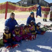 Mt. Buller ski school in Australia using Kinderlift vests- sitting at the bottom of a run
